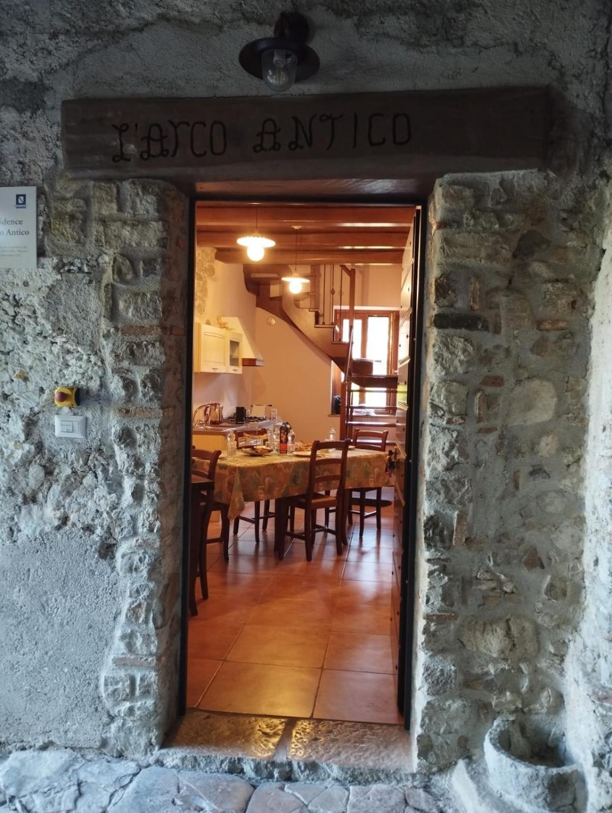L'Arco Antico Acomodação com café da manhã Casalbuono Exterior foto